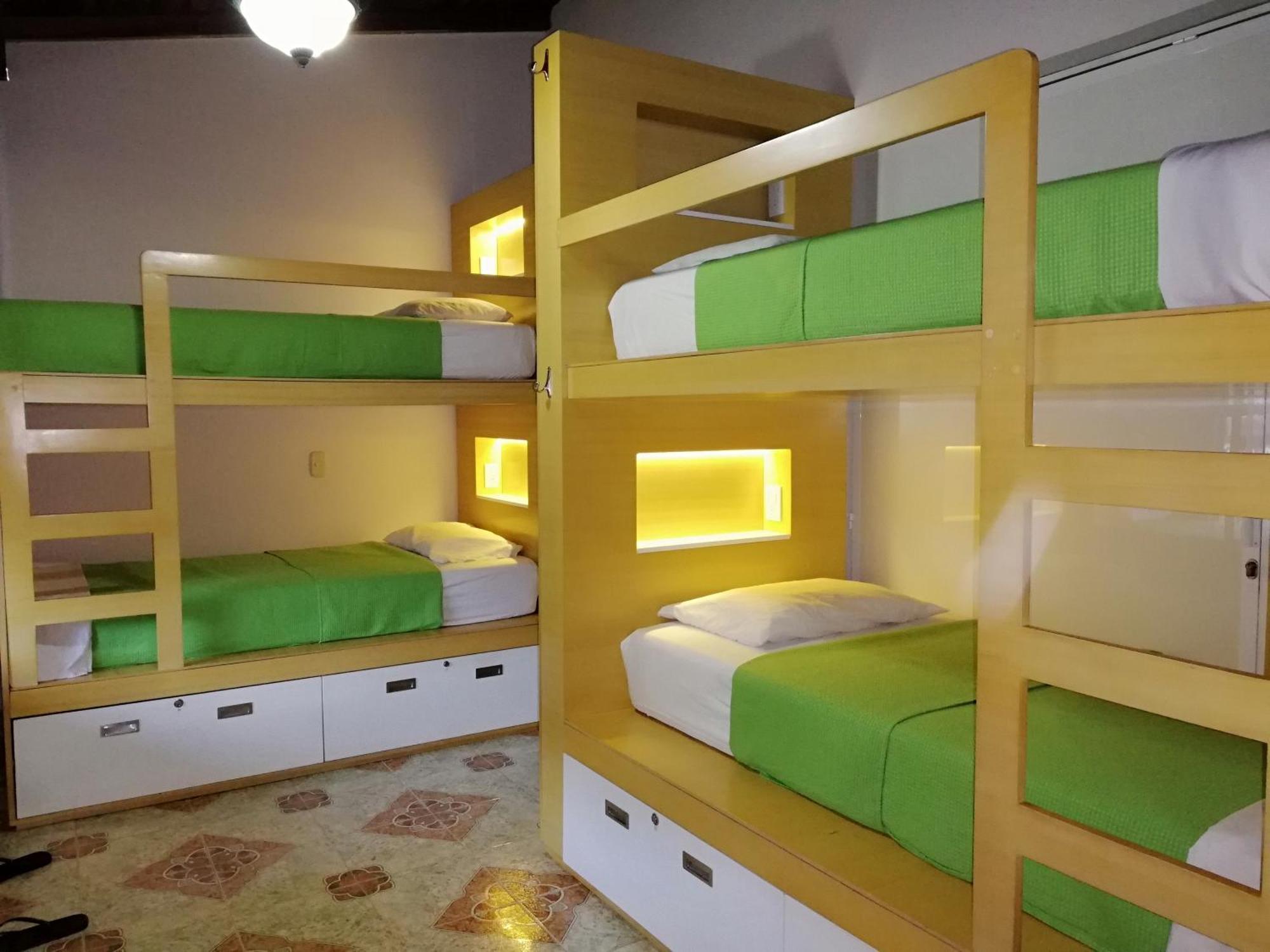 Magic Jardin Hostel - Patio, Balcony & Rooftop Ngoại thất bức ảnh