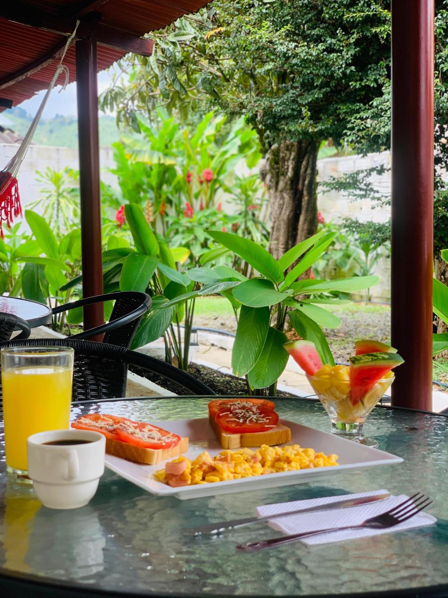 Magic Jardin Hostel - Patio, Balcony & Rooftop Ngoại thất bức ảnh